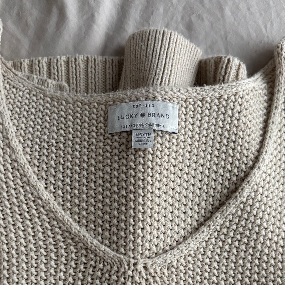 Lucky Brand Cream V-Neck Sweater - Picture 2 of 2